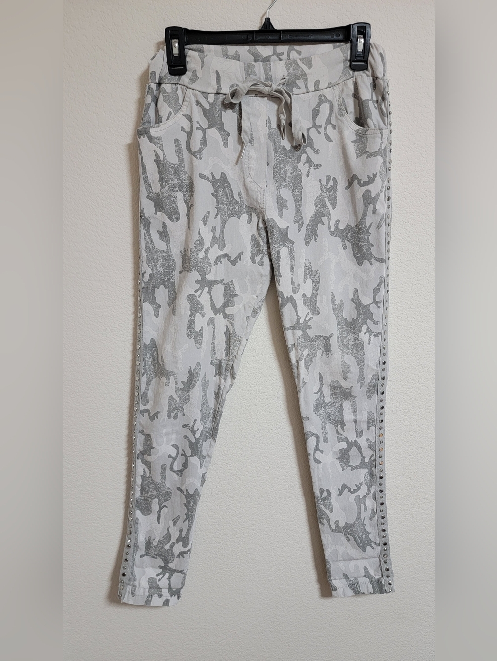 Venti6 Women’s Gray Camouflage Drawstring Pants with Embellishments